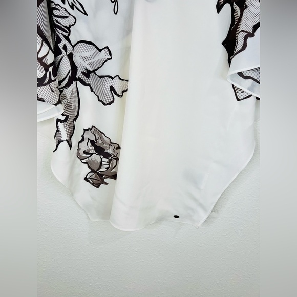 Guess Women’s Small Floral Print Off-Shoulder Blouse White Criss-Cross Back Top - Picture 5 of 15